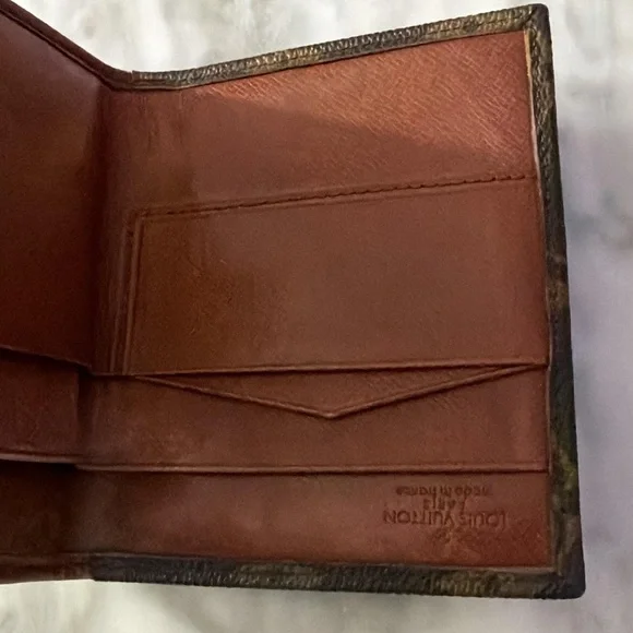 Louis Vuitton Dark Brown Monogram Wallet - Picture 4 of 12